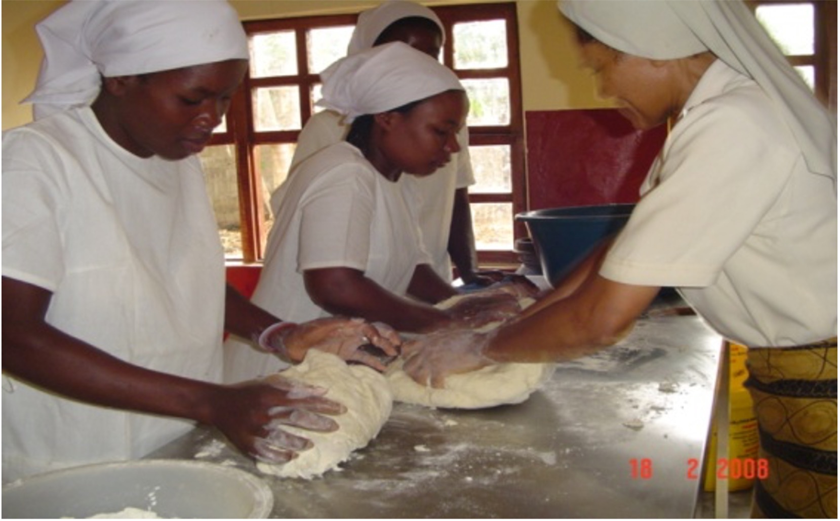 Adquisición de amasadora de pan para tecnificar la panaderia que contribuye al sostenimiento de las familias de las viudas de Chalocuane